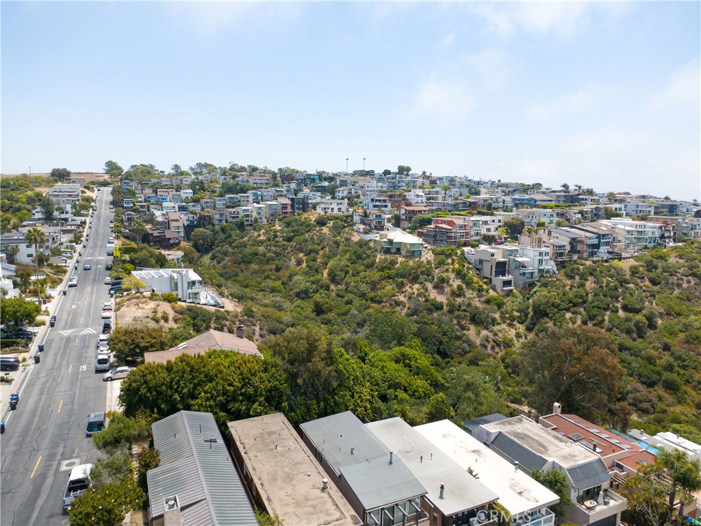 1080 Noria Property Photo 37