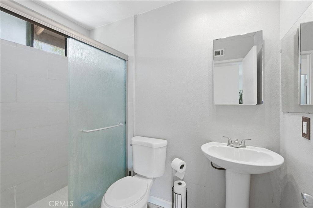 16115 1/4 Eucalyptus A Property Photo 36