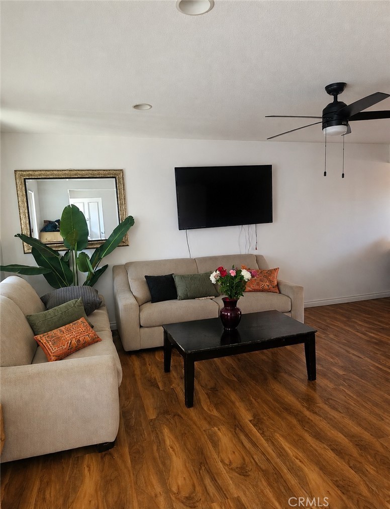 2546 E Park C Property Photo 4