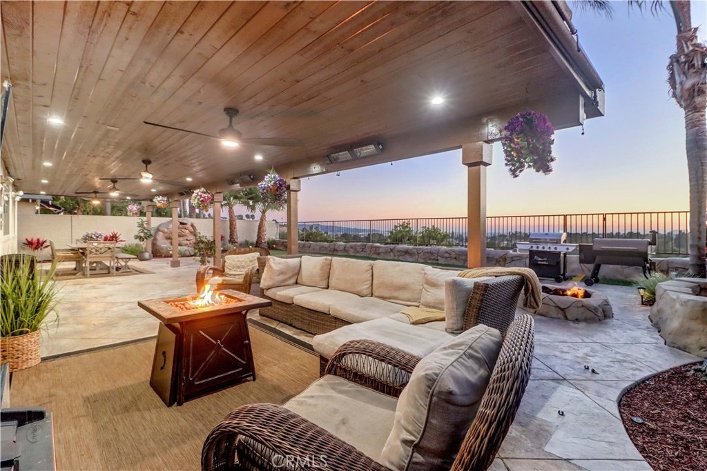 5851 Walnut Creek Property Photo 1