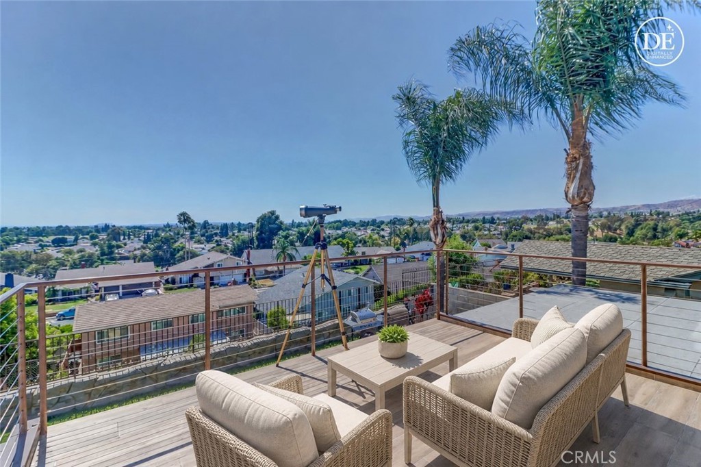 5851 Walnut Creek Property Photo 4