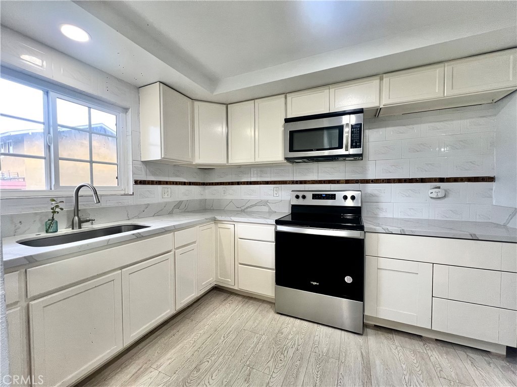 624 S Sullivan 15D Property Photo 1