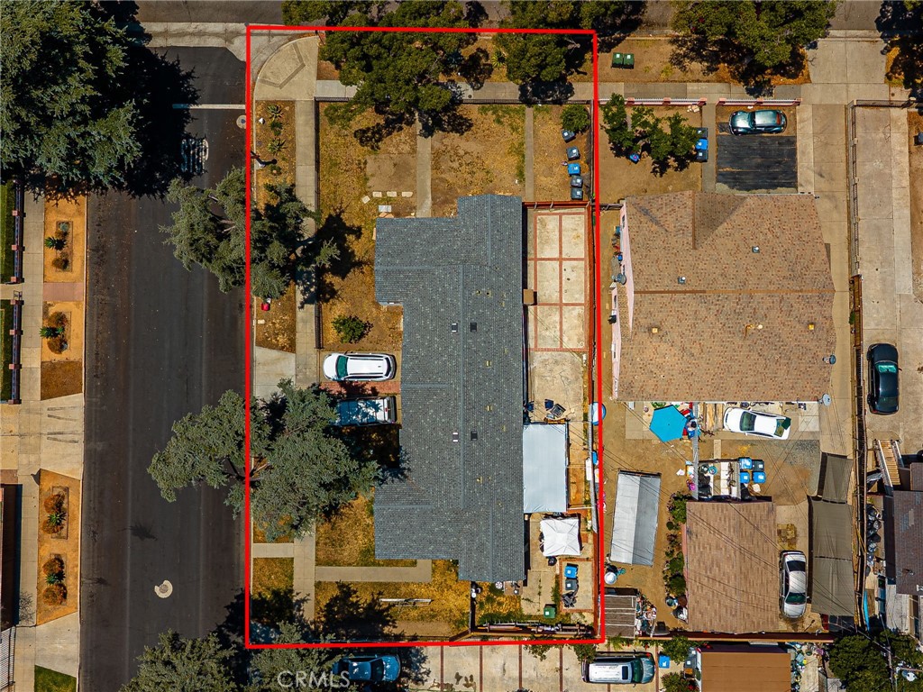 821 S Orange Property Photo 30