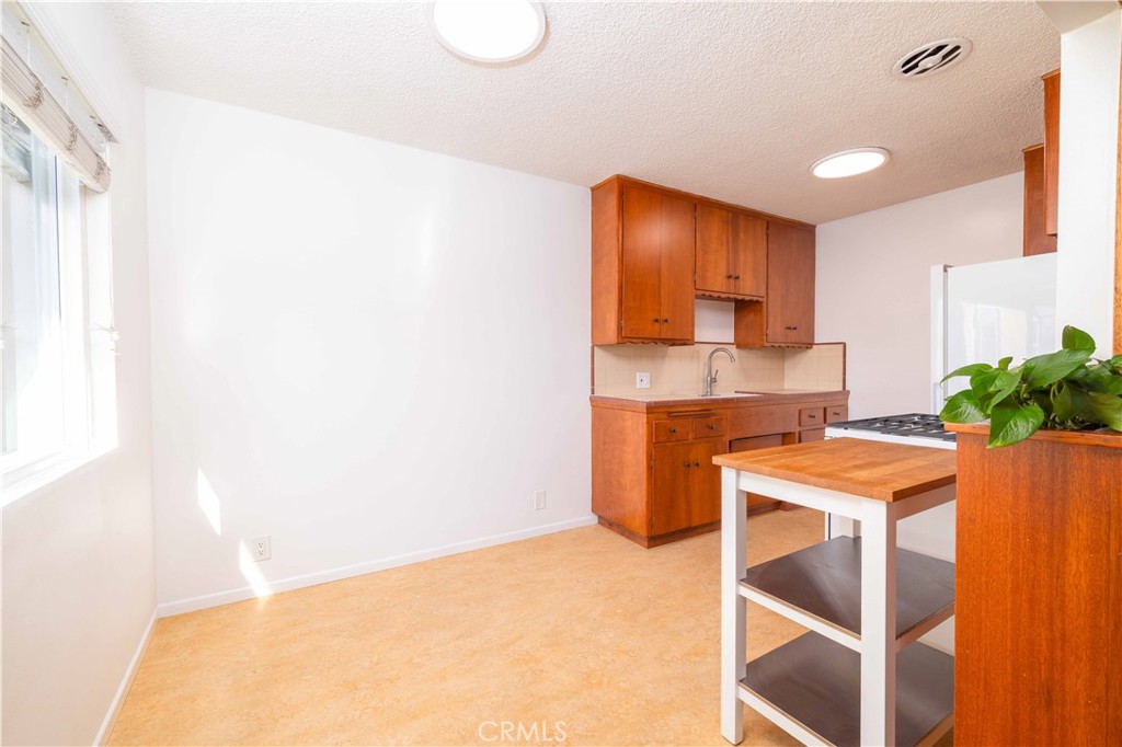 2135 E Florida Street 7 Property Photo 6
