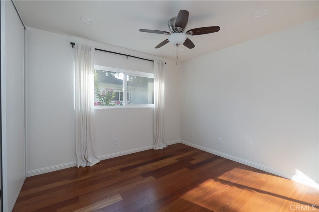 587 S College Property Photo 8