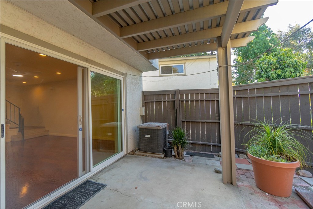 587 S College Property Photo 15