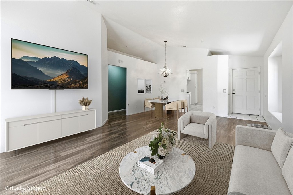 15516 Carrera Property Photo 5