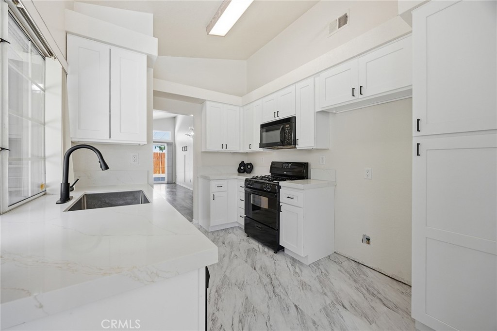 15516 Carrera Property Photo 27