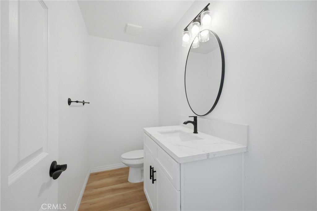 14685 Apple Valley Road Property Photo 9