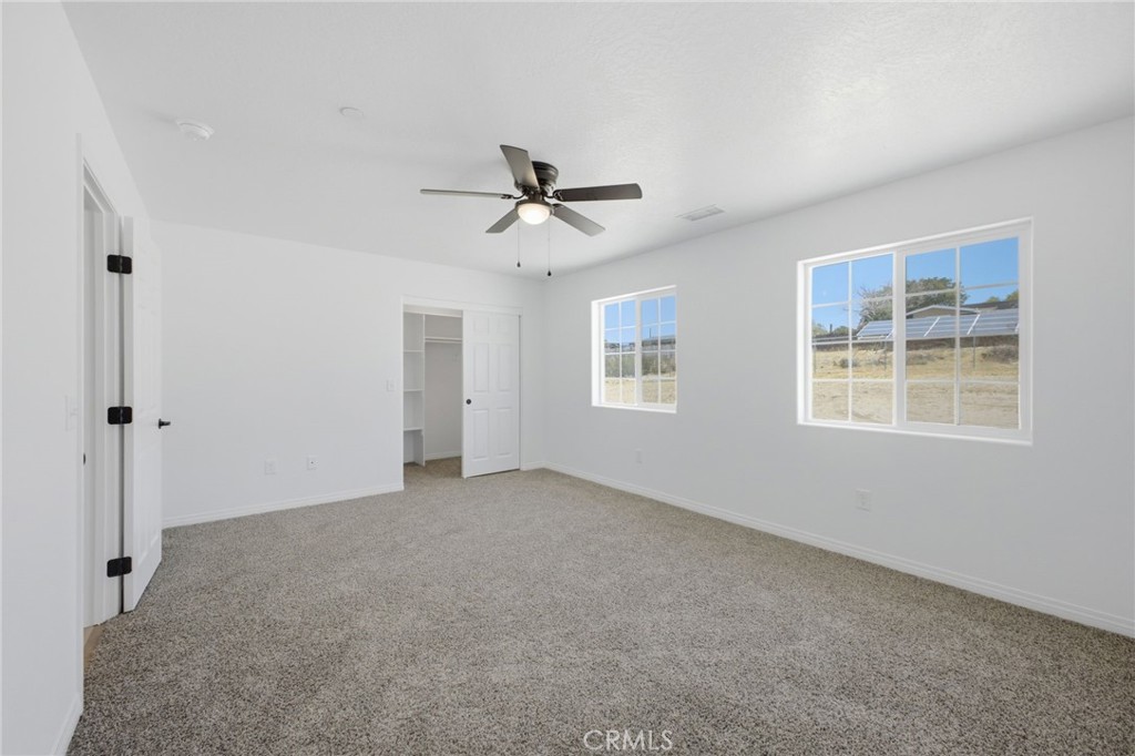 14685 Apple Valley Road Property Photo 12