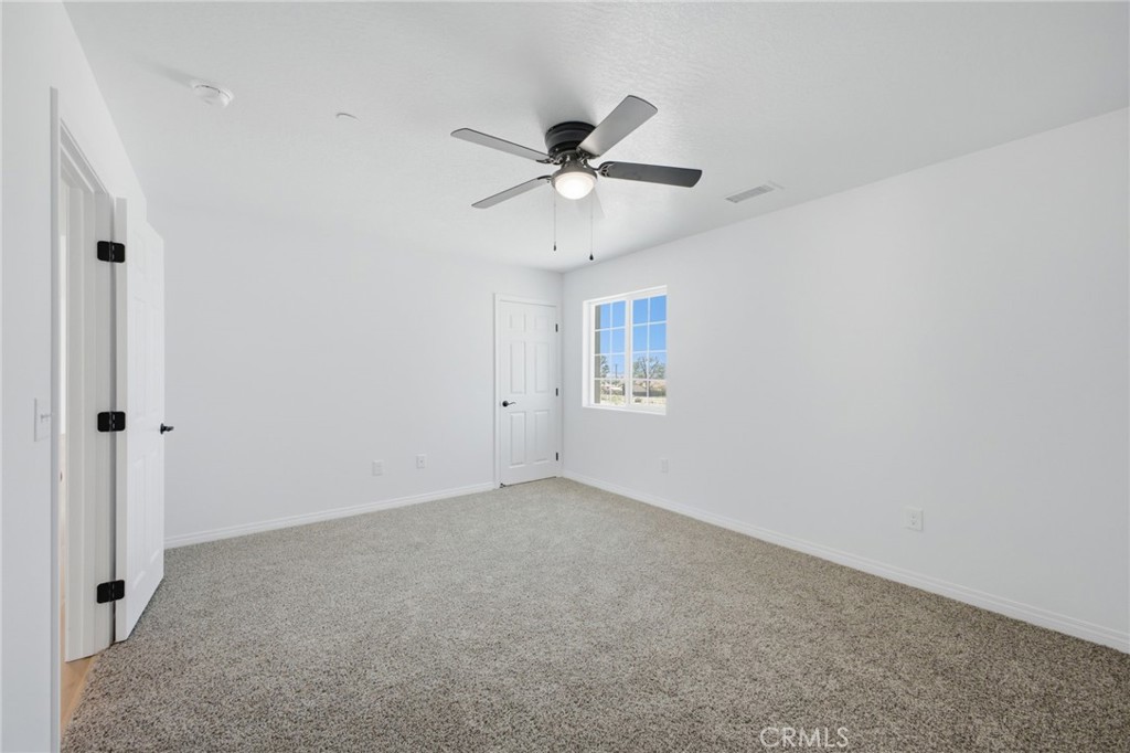 14685 Apple Valley Road Property Photo 14