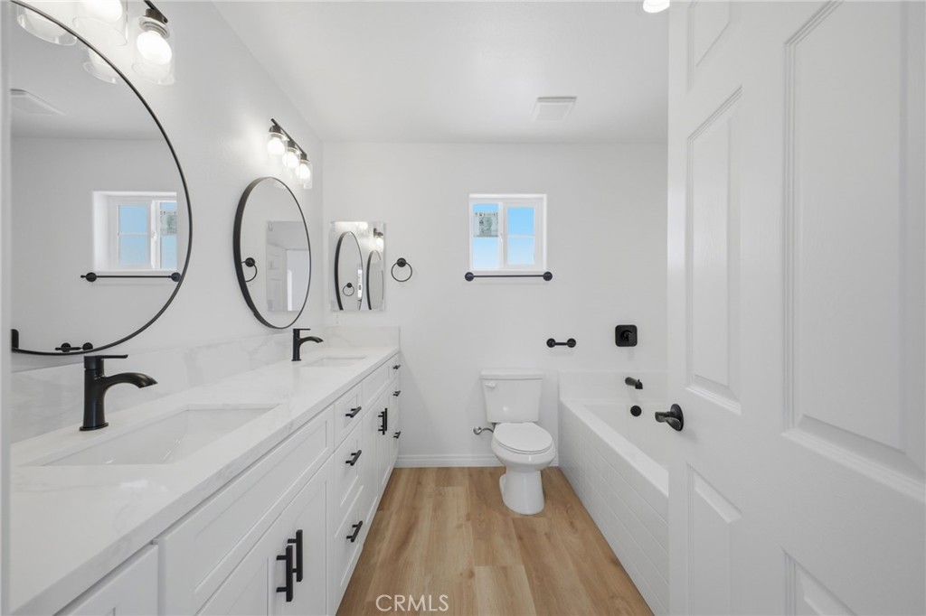 14685 Apple Valley Road Property Photo 28