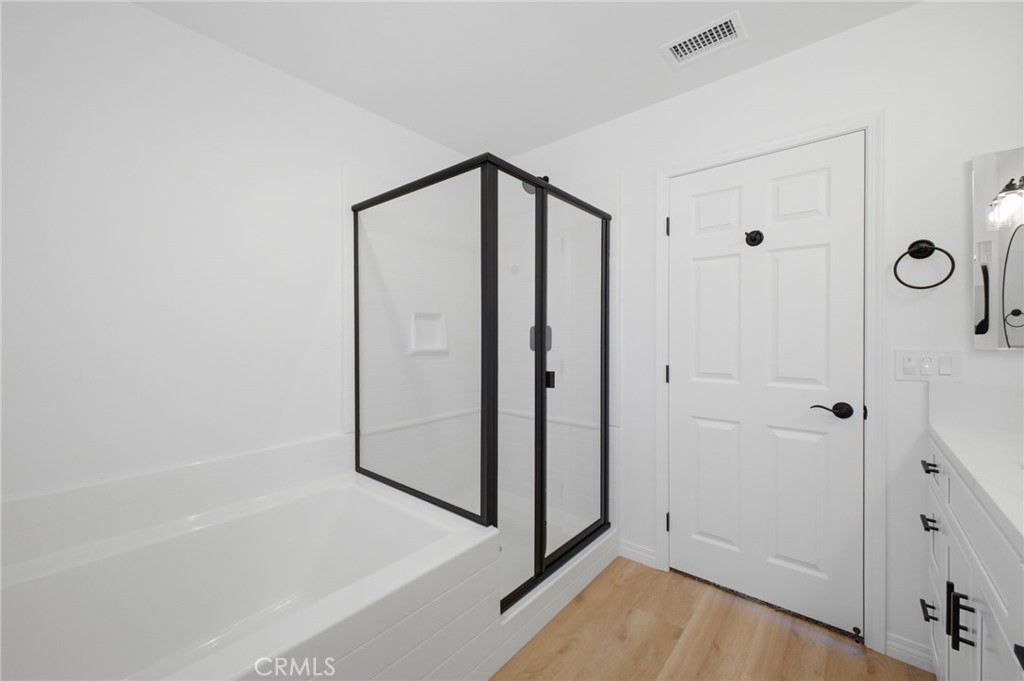 14685 Apple Valley Road Property Photo 29