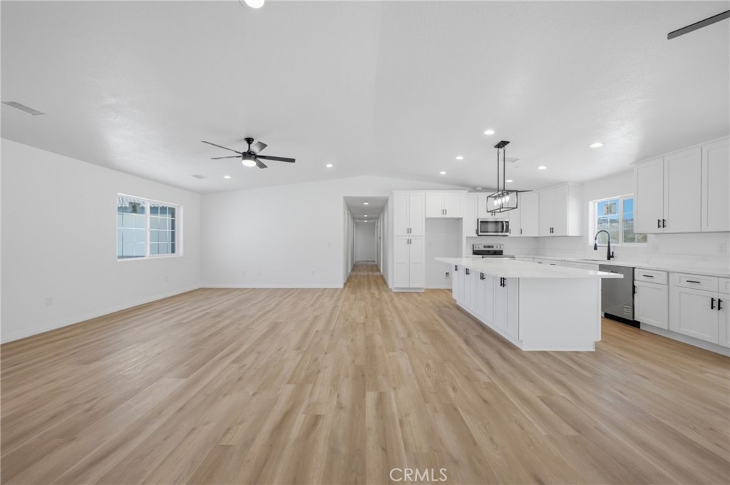 14685 Apple Valley Road Property Photo 33