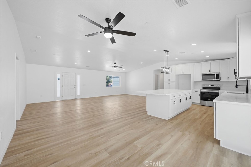 14685 Apple Valley Road Property Photo 34