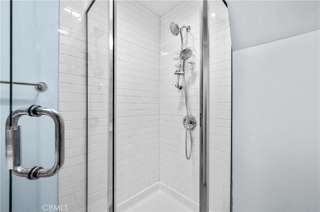 1022 S Marengo 5 Property Photo 22