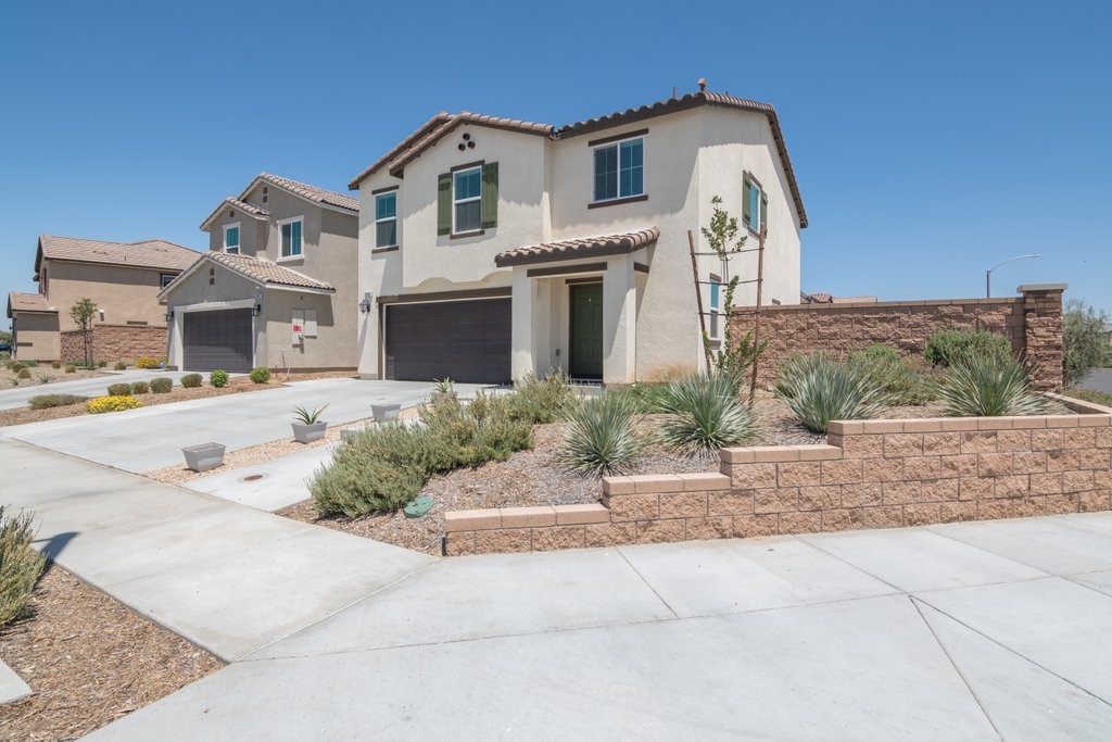 28360 Hollow Grove Property Photo 1