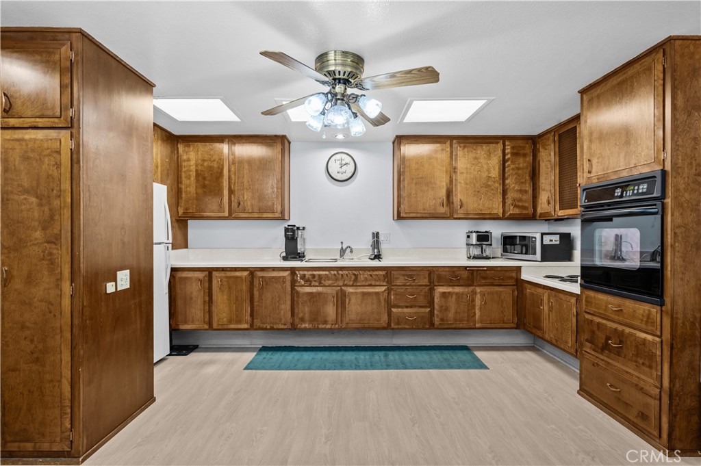 1260 Oakmont Road 53i Property Photo 7