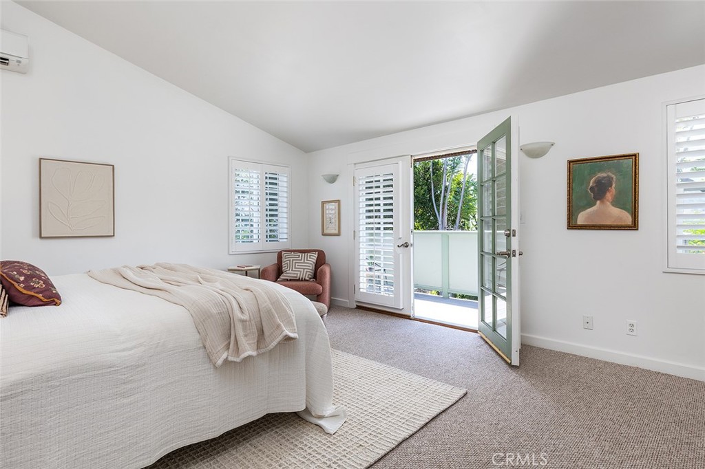 2832 Mayfield Ave. Property Photo 14