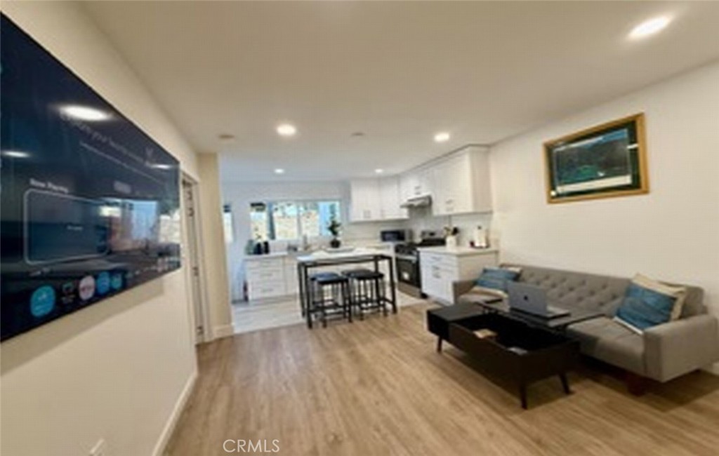 9870 Petunia B Property Photo 1