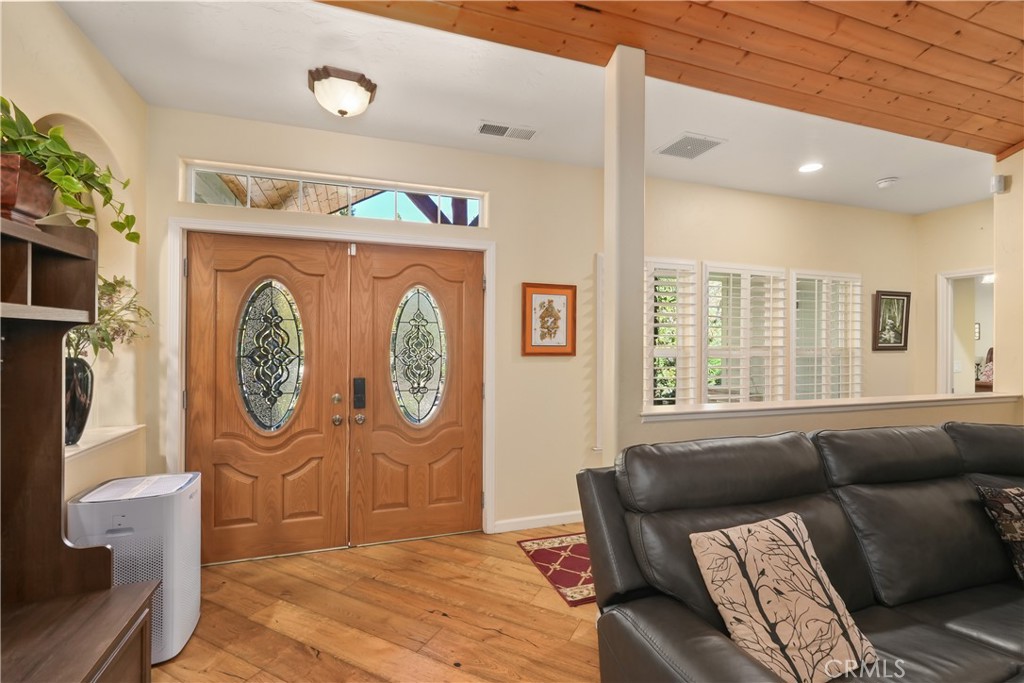39367 Pine Ridge Road Property Photo 6