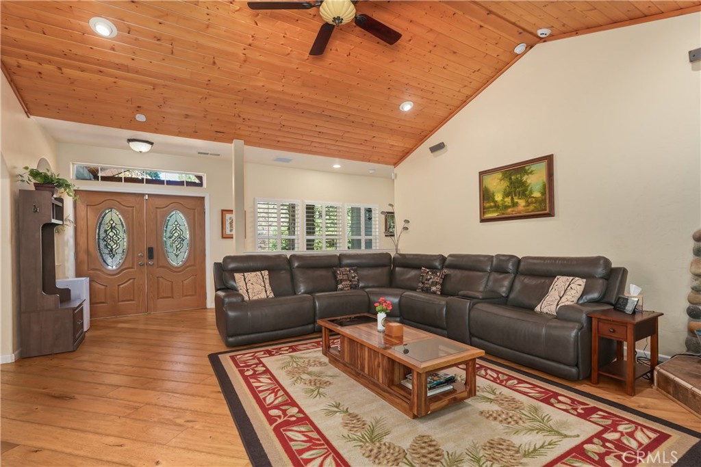 39367 Pine Ridge Road Property Photo 8