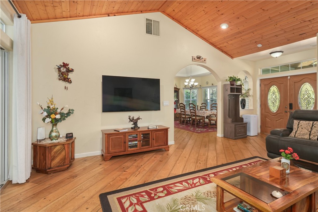 39367 Pine Ridge Road Property Photo 9