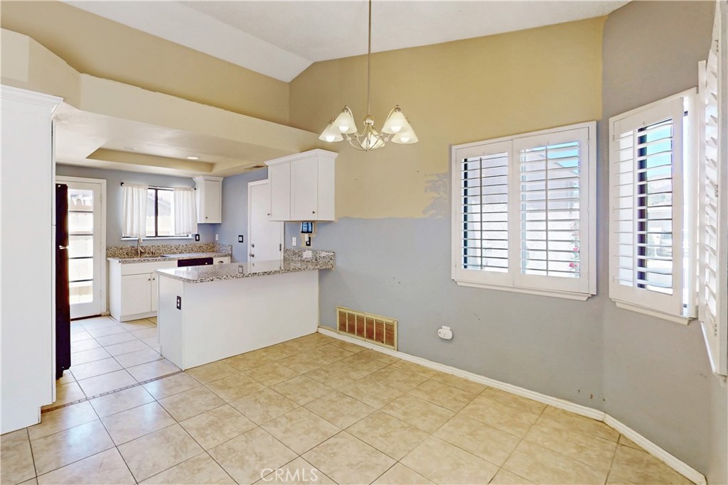 27827 Cannon Drive Property Photo 8