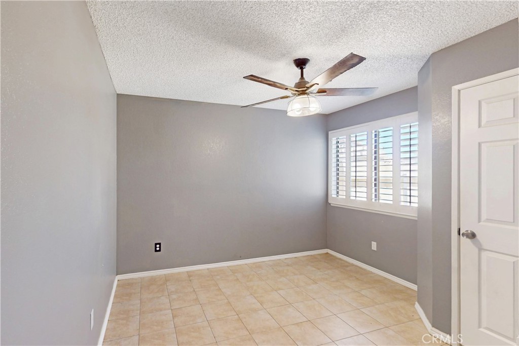 27827 Cannon Drive Property Photo 13