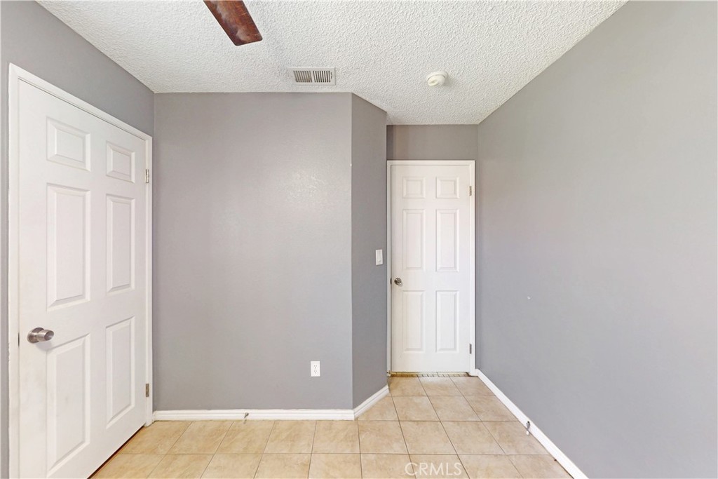 27827 Cannon Drive Property Photo 15