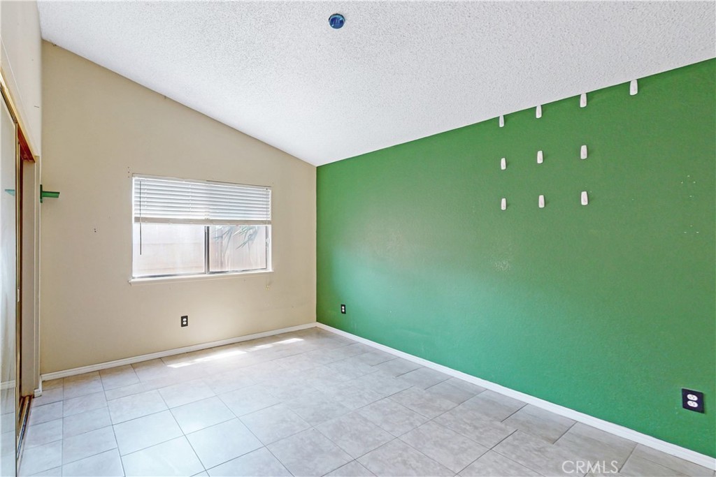 27827 Cannon Drive Property Photo 17
