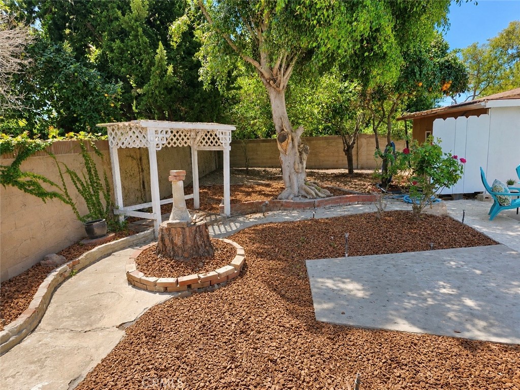 12432 Pine Property Photo 11