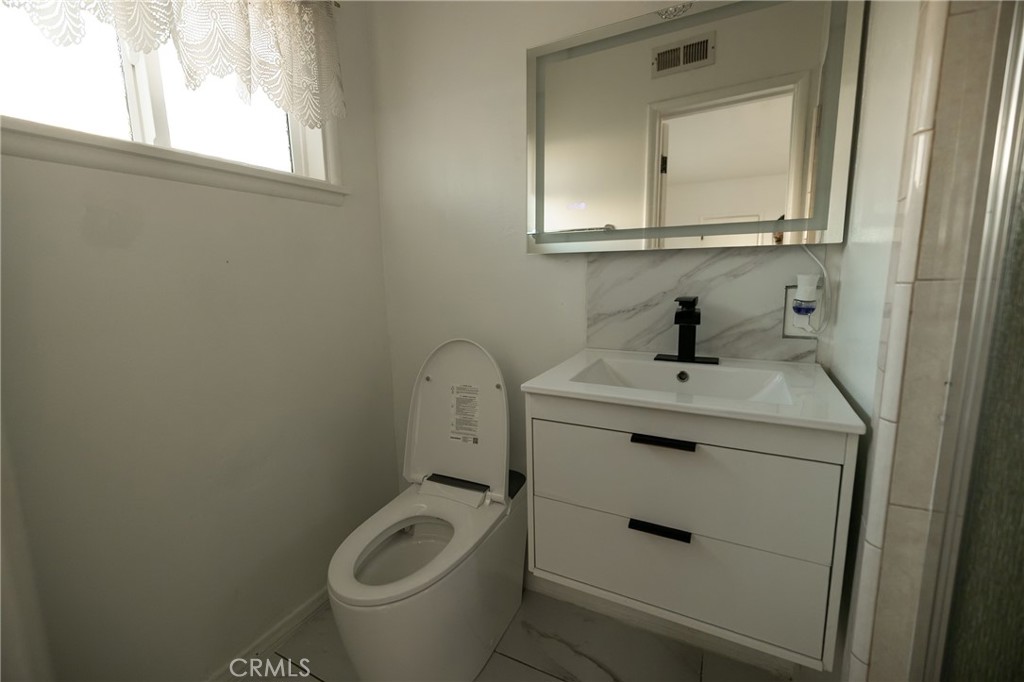 1922 Meriday Property Photo 19