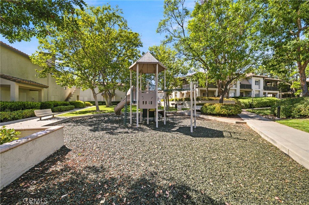 138 Via Contento Property Photo 32