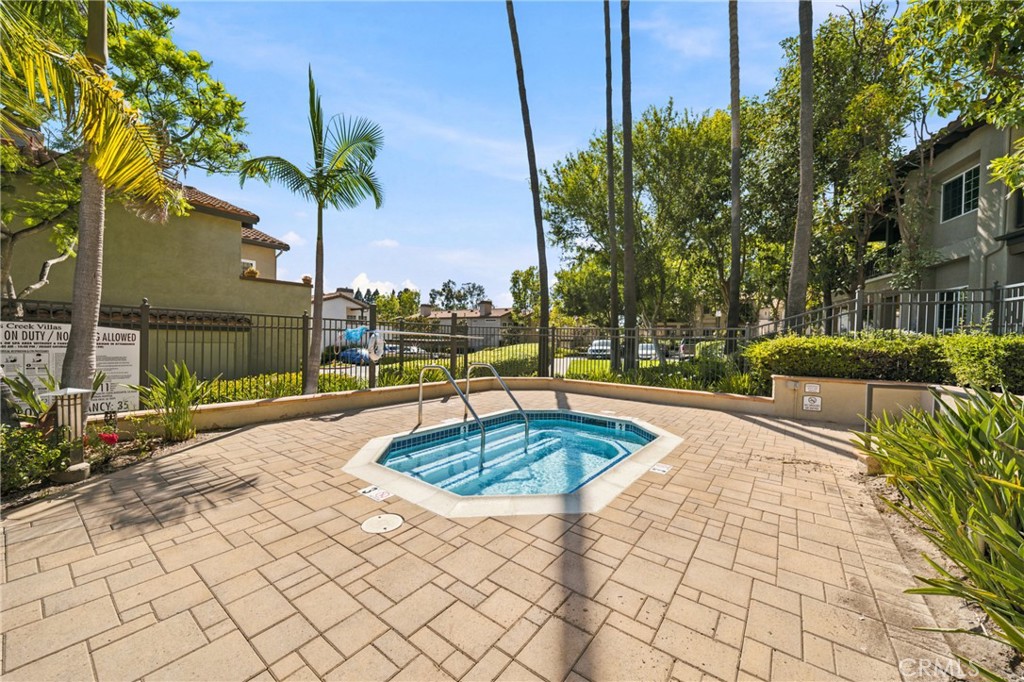 138 Via Contento Property Photo 43