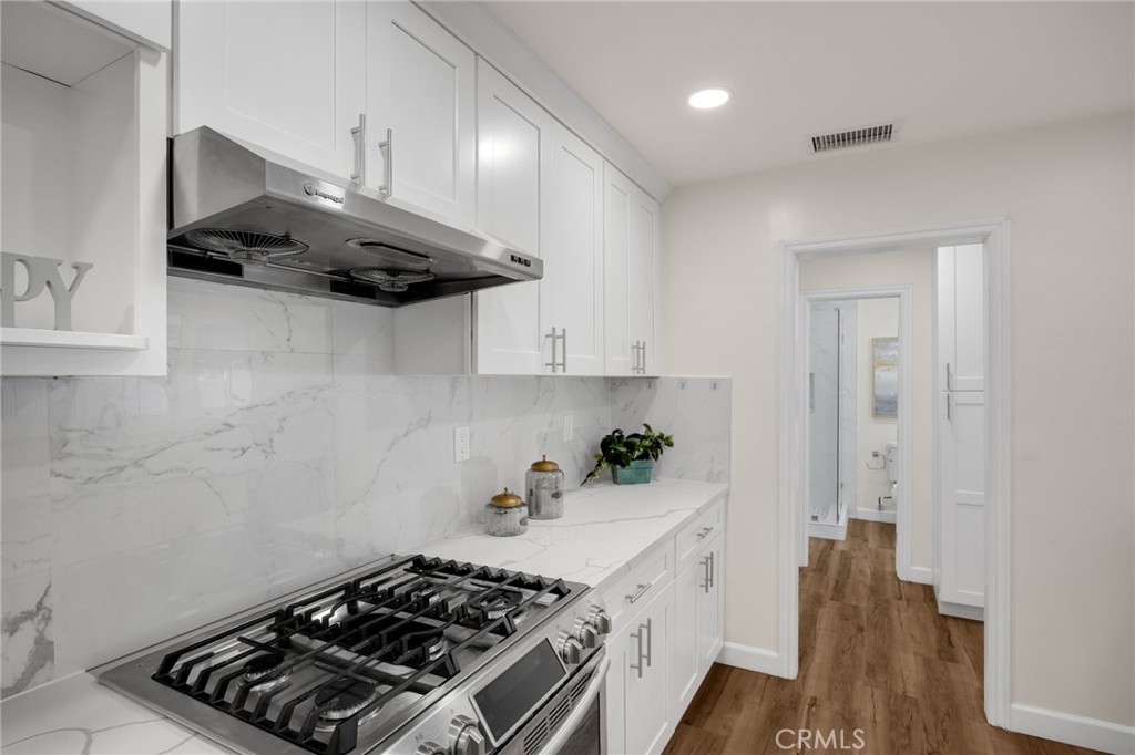 1012 Maertin Lane Property Photo 8