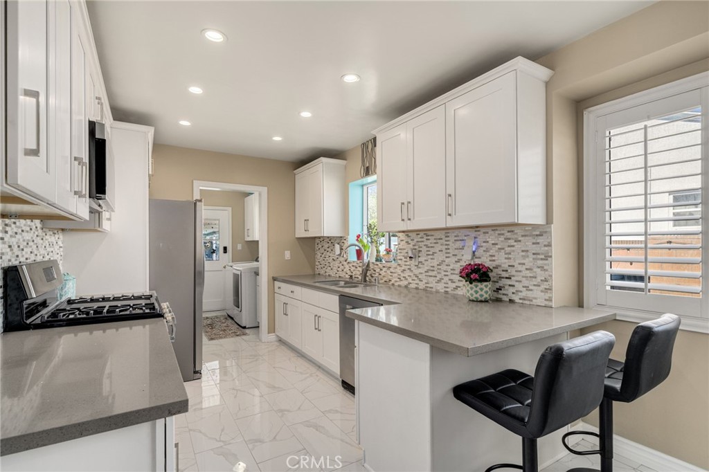 15103 Alondra Boulevard Property Photo 7