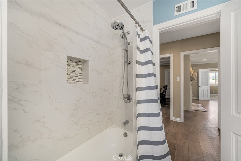 15103 Alondra Boulevard Property Photo 18