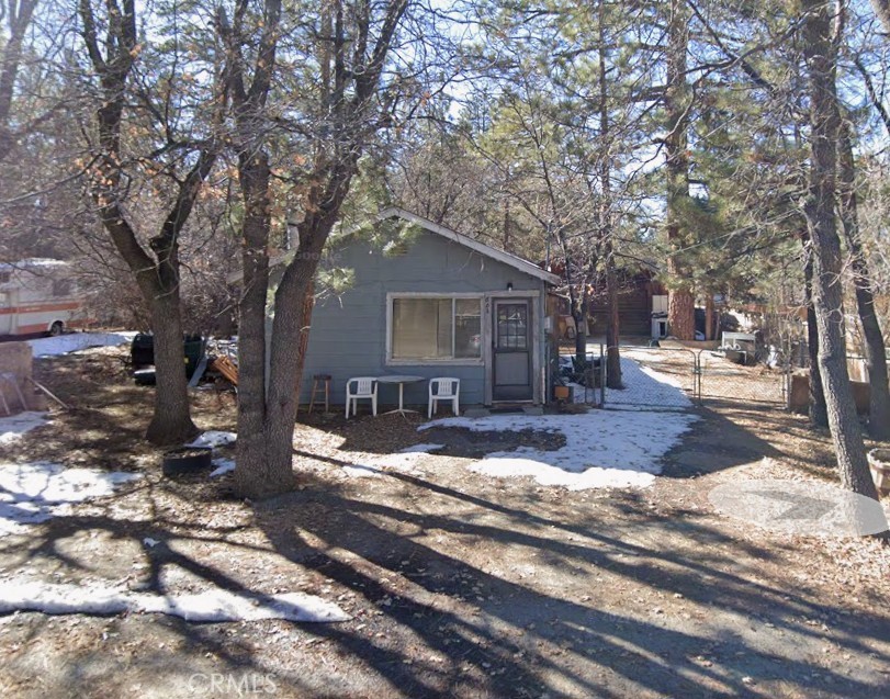 664 Leonard Property Photo 1