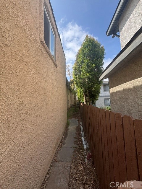100 E Ash Property Photo 6