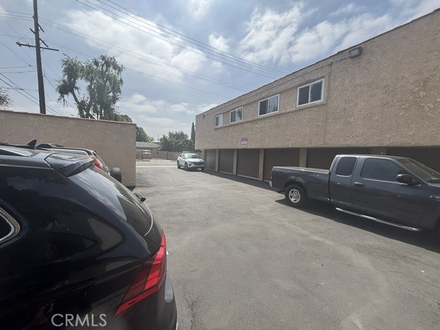 100 E Ash Property Photo 7