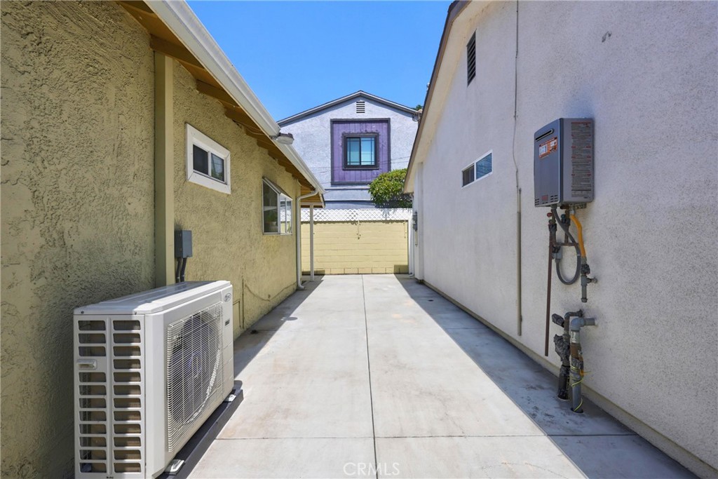 12413 Firestone Blvd Property Photo 22