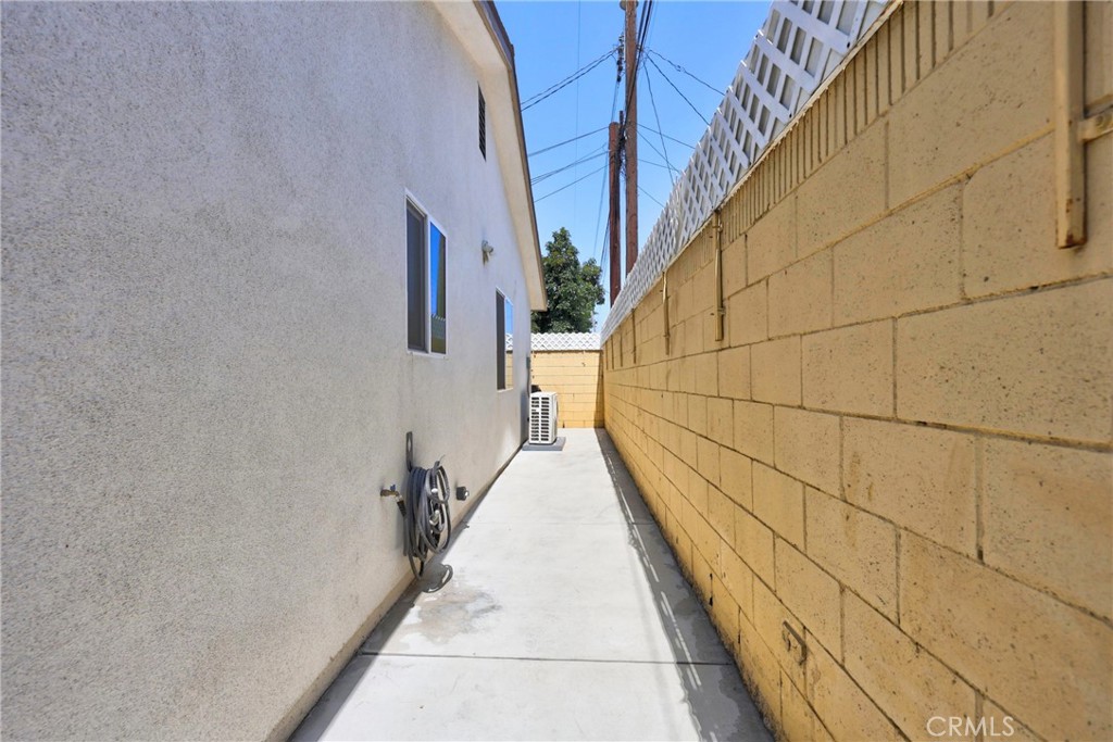12413 Firestone Blvd Property Photo 50