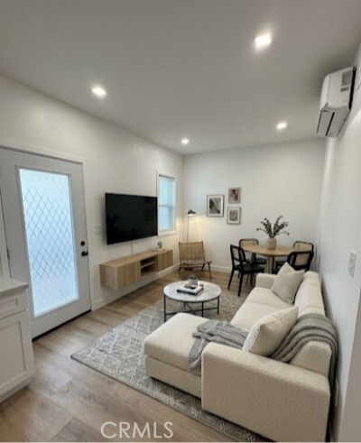 1315 Termino Avenue Property Photo 3