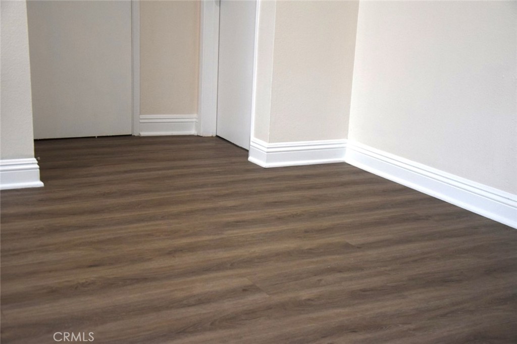 10757 Hortense 304 Property Photo 13