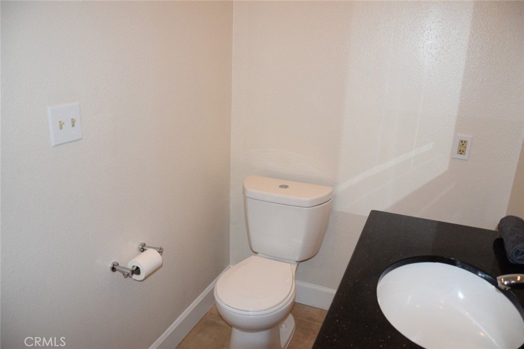 10757 Hortense 304 Property Photo 20