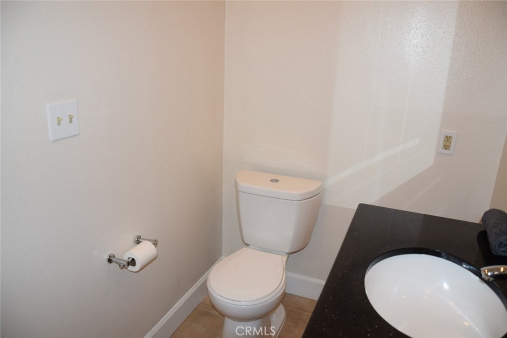 10757 Hortense 304 Property Photo 23