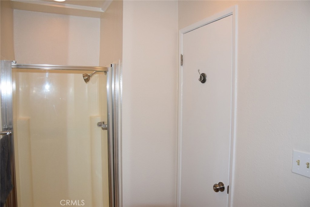 10757 Hortense 304 Property Photo 25