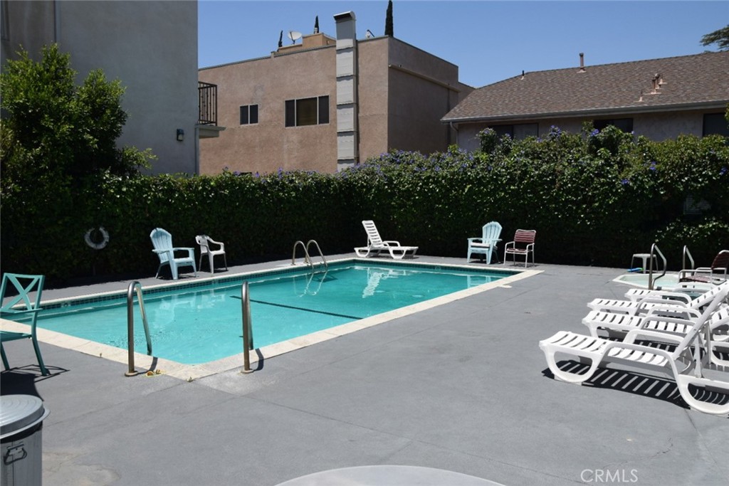10757 Hortense 304 Property Photo 36