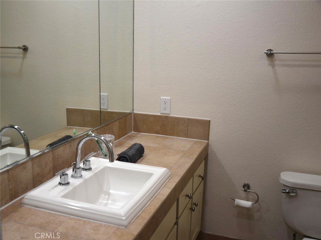 10757 Hortense 304 Property Photo 43